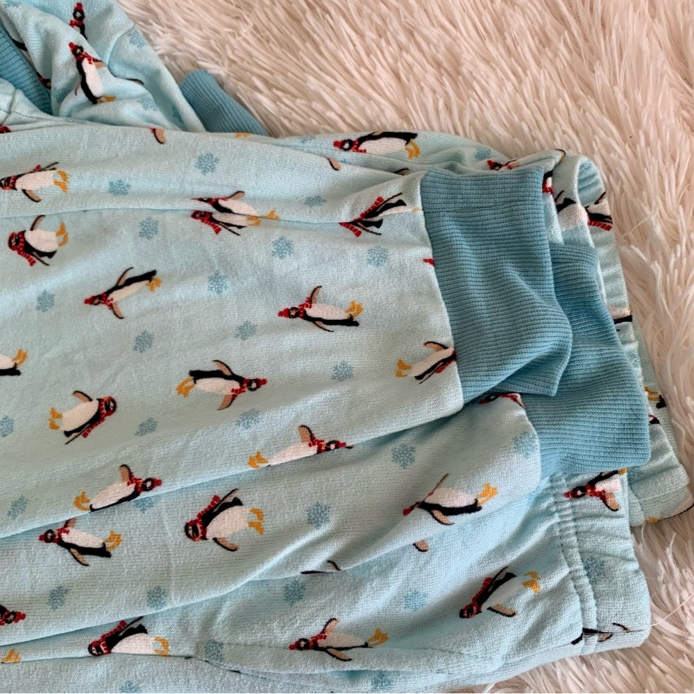 Pj Couture Penguin/Snowflake Pajamas Set•NWT - Picture 6 of 9